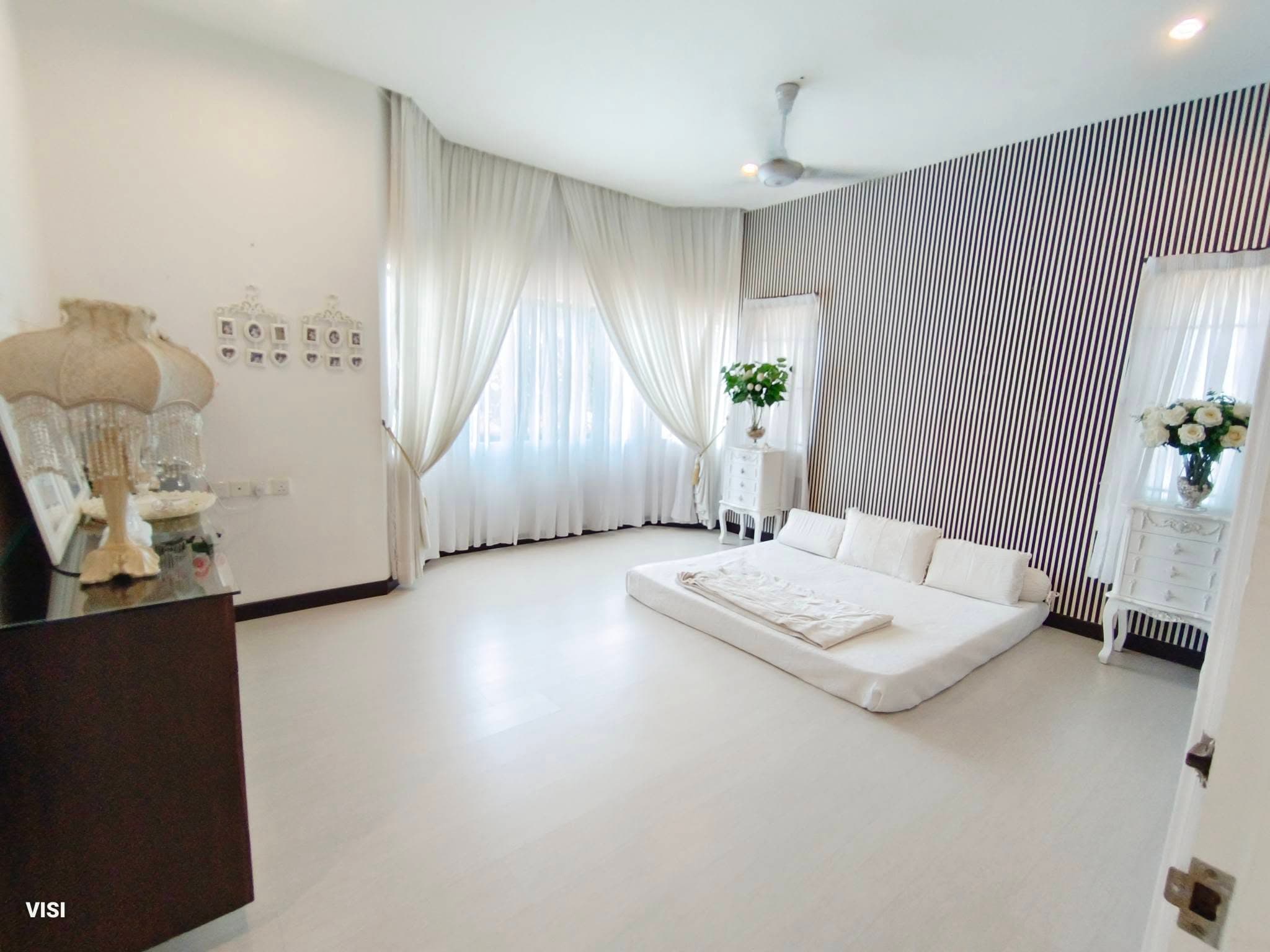 Renovated Double Storey Semi-D, Garden Villa Sunway City